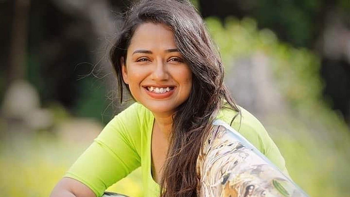 মা হতে চলেছেন সোহিনী