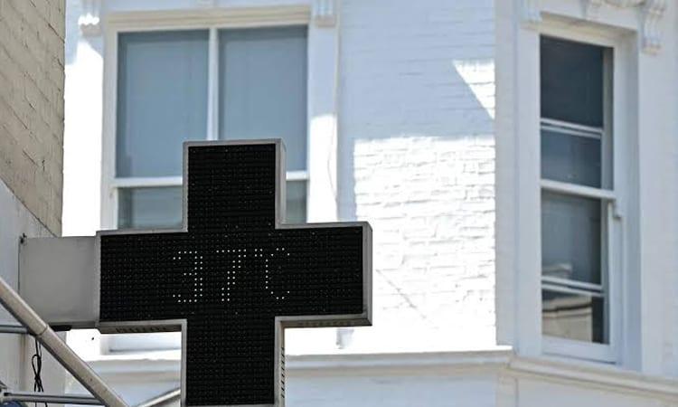 UK swelters in hottest June day on record at 35.7C: Met Office | International