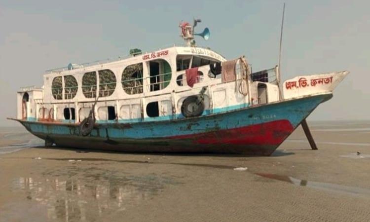 Navigability crisis continues to disrupt Bhola-Lakshmipur water route | Special Stories