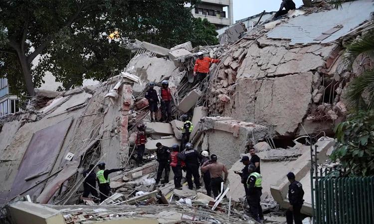 Venezuela earthquakes kill 920, tens of thousands missing | News Flash