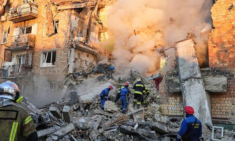 Ukraine, Russia airstrikes kill 5, wound dozens | International
