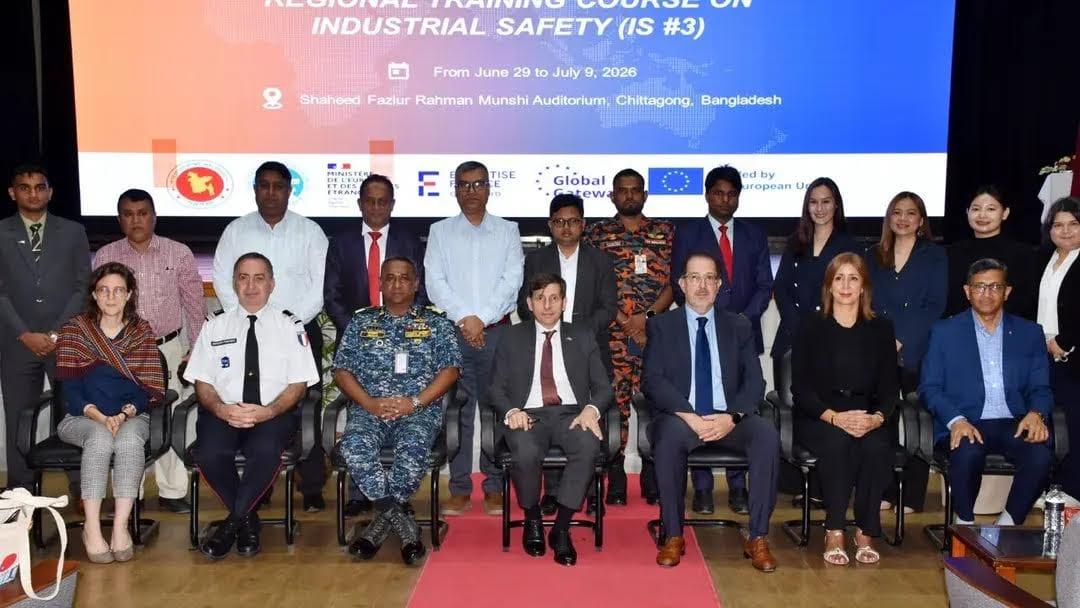 Int'l training on industrial safety begins at Ctg Port | Business