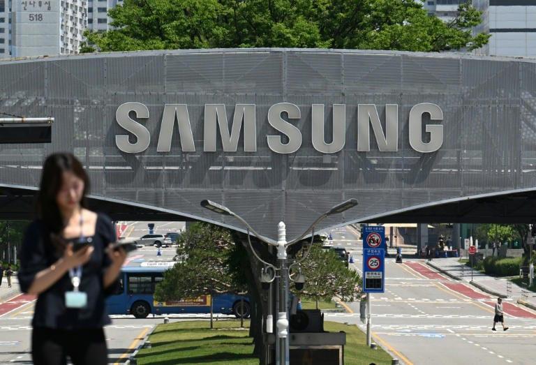 Samsung expects 1,800% leap in quarterly operating profit on AI boom | Business