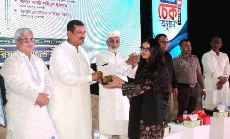 Govt will always stand by meritorious students: Minu | News
