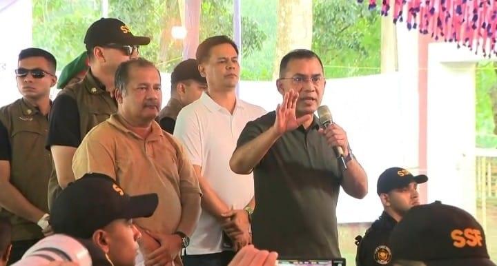 Govt will let no obstacle stand in way of rebuilding country: PM | News Flash