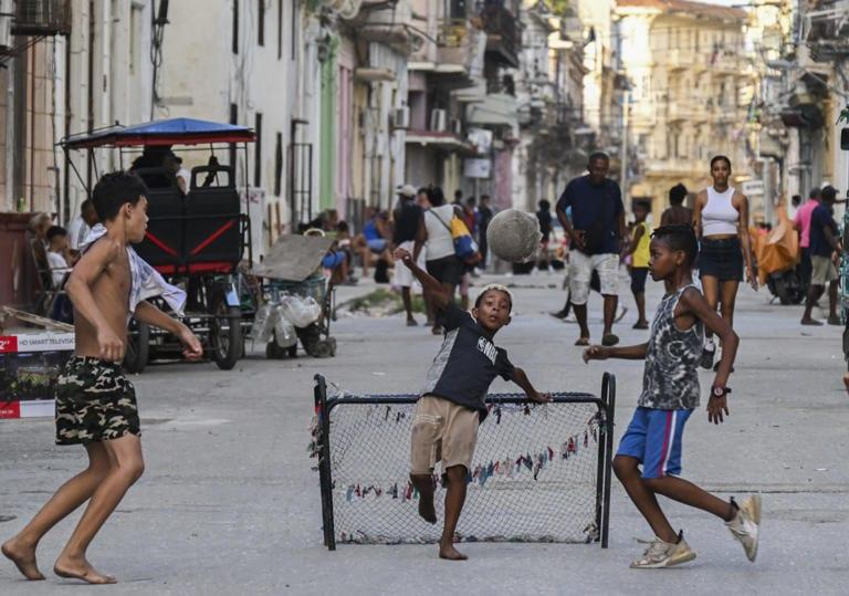 Cuban lives cut short as health system flatlines | Business