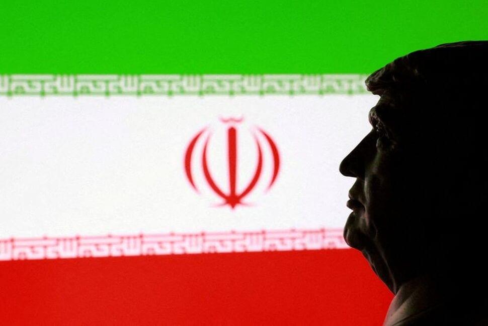 US expands sanctions targeting Iran oil sector | International