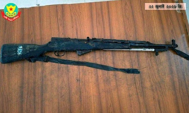 Abandoned Chinese rifle recovered from bushes behind Mirpur Model Police Station | Others