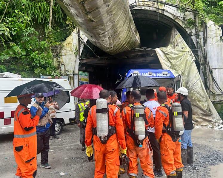 India tunnel collapse death toll rises to 20 | International
