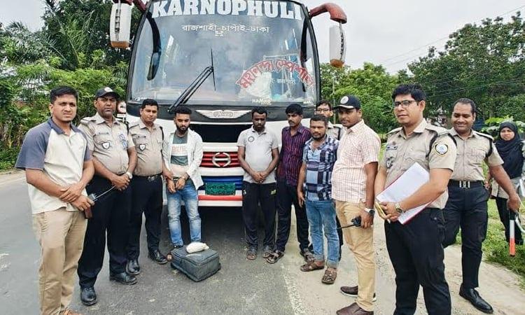 One held with 1.5kg of heroin in Rajshahi | District