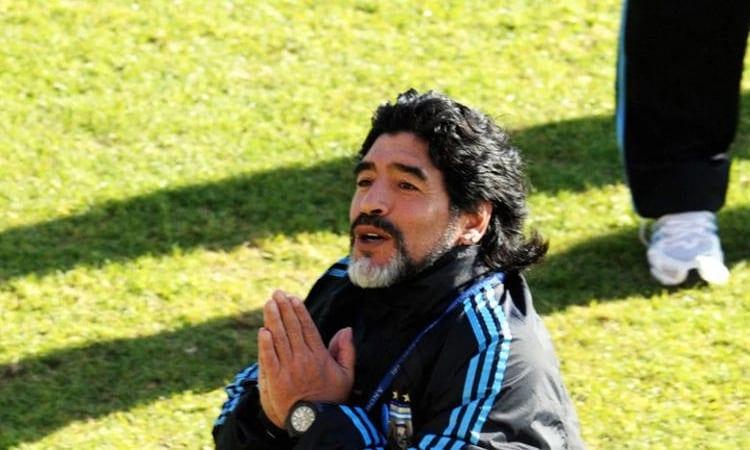 Tearful fights, edible offerings: A glimpse into the Maradona trial | Sports