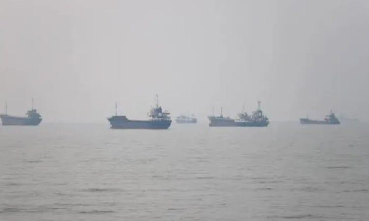 Iran Guards say stopped four ships trying to transit Hormuz strait | International