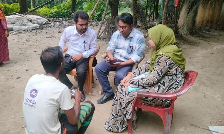 Door-to-door Farmers' Card campaign covers 65pc target in Natore  | District