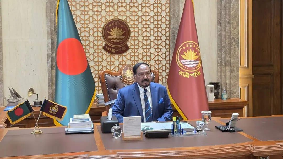 Acting President Hafiz Uddin assumes office at Bangabhaban | News Flash