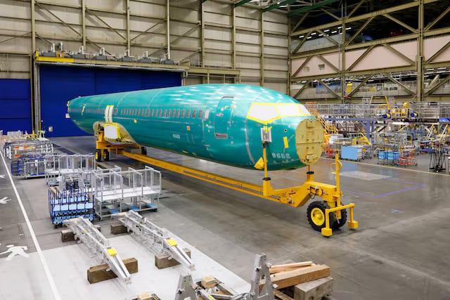 Boeing reports loss on costs from US presidential plane | International