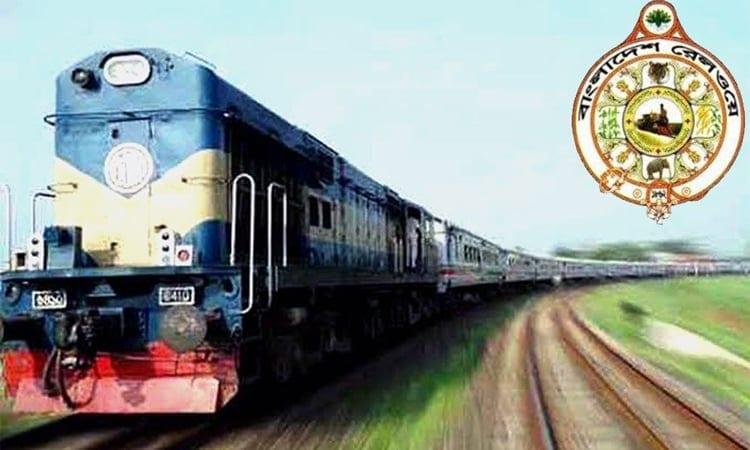 Rail police to take stern action to prevent stone-throwing on trains | News