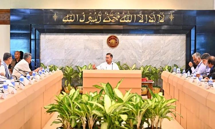 Govt-business collaboration can bring positive economic change in 4-5 years: PM   | News Flash