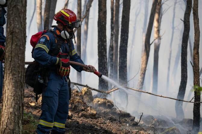 Fire toll mounts in Greece as blazes spread | International