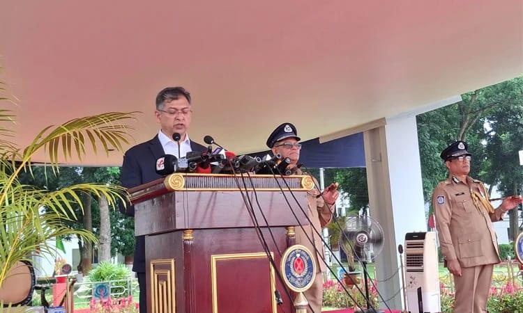 Police must gain public trust as a humane force: Home Minister | News Flash