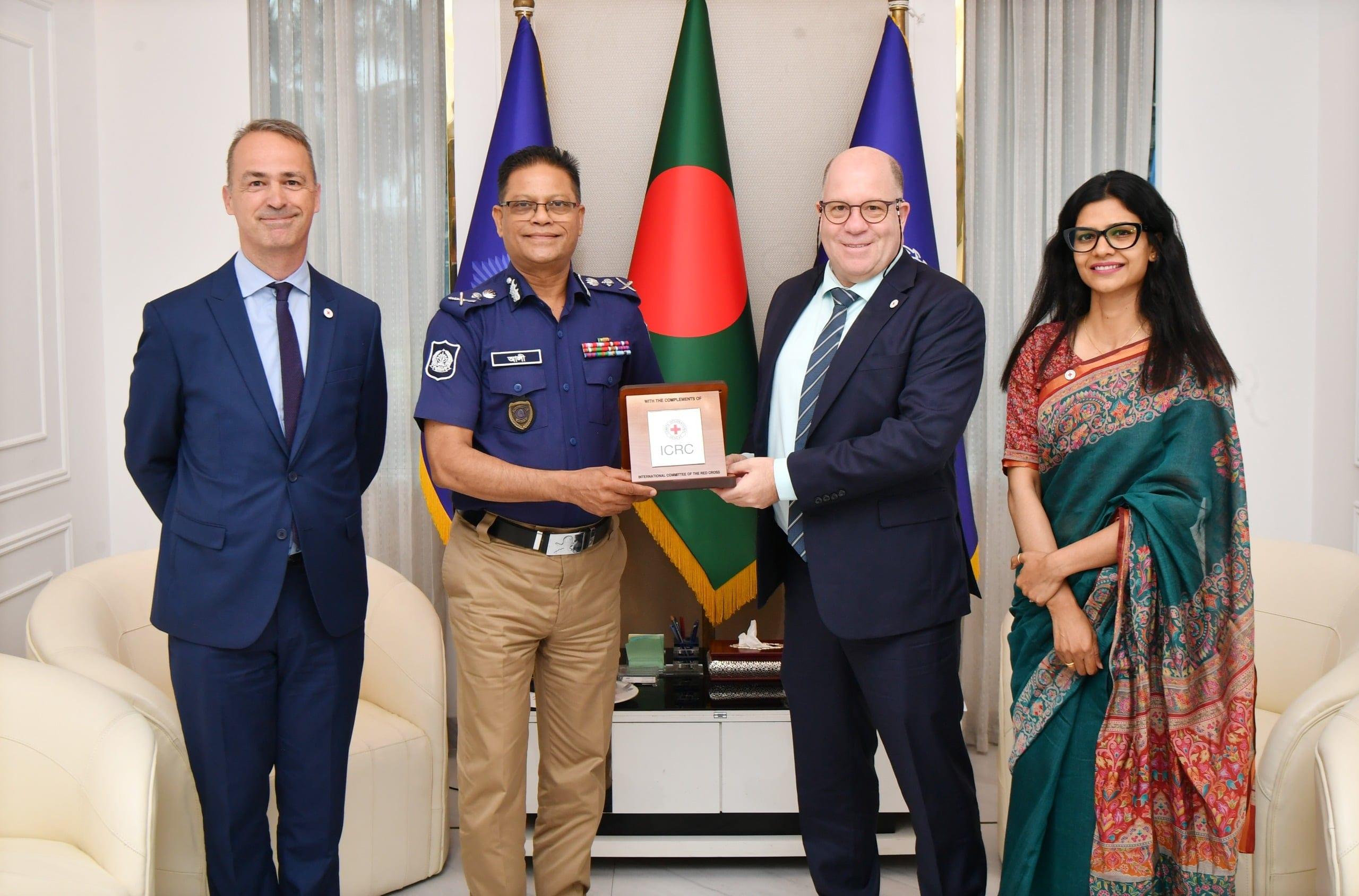 Police, ICRC reaffirm cooperation on training, disaster response | Others