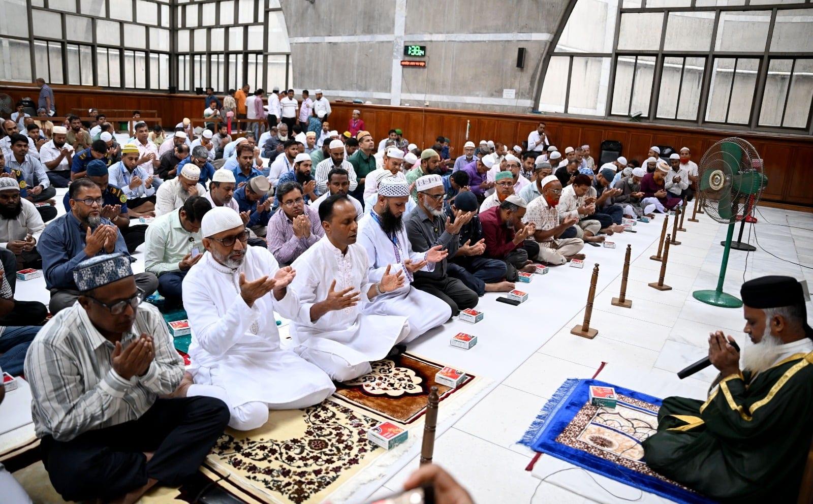 Acting Speaker joins doa, milad mahfil for July Uprising martyrs, injured | News