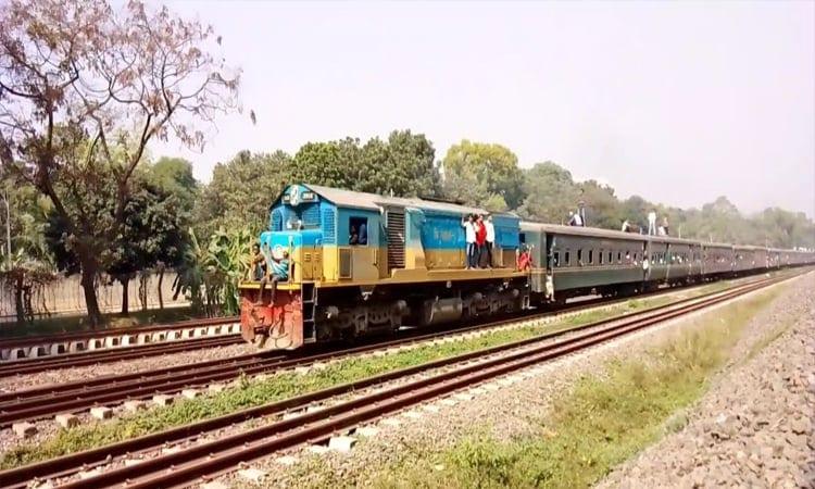 Rail services disrupted after Jamalpur Commuter coaches derail | District