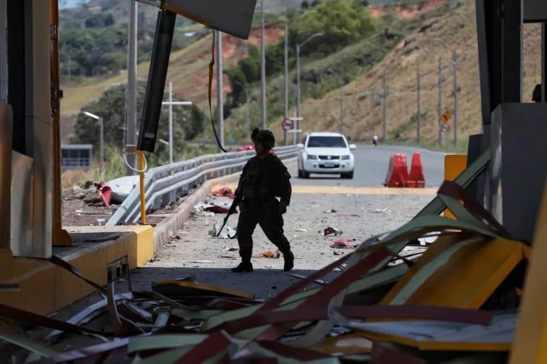Bombing attacks mark first day of Colombia's new right-wing government | International