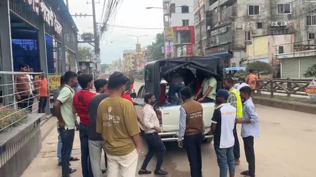 Six restaurants fined Tk 2.75 lakh in Bhairab for storing rotten food | District