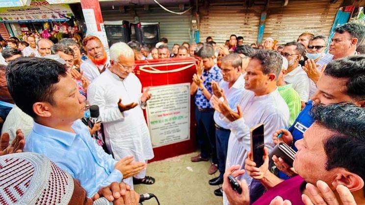 Dr Zahid inaugurates construction of four-lane road at Hili land port | News