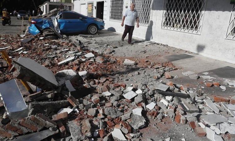 Buildings collapse as major quake rocks Colombia and neighbors | International