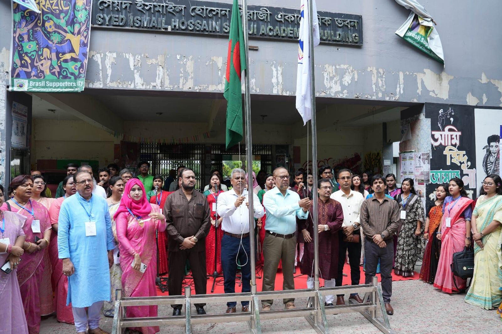 Rabindra sangeet touches human emotions, Nazrul  Sangeet inspires revolutions: RU VC | Education News
