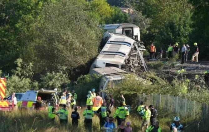Two severely injured as train derails in southeast England | International