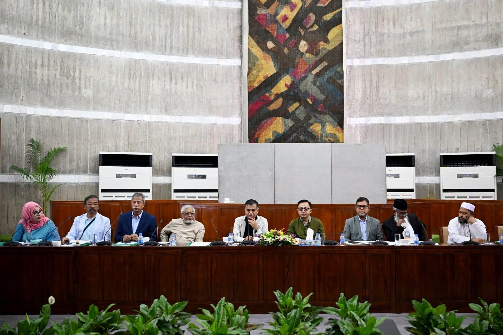 Parliamentary Standing Committee on Commerce Ministry holds first meeting | Business