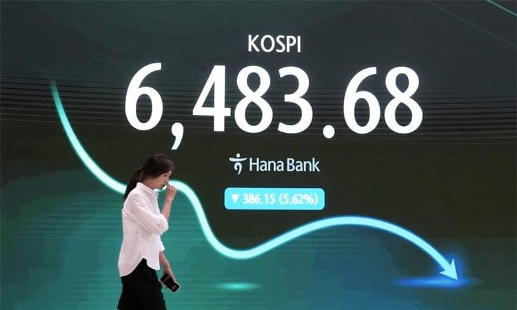 Stocks waver, dollar drops as US Treasury moves to lower bond yields | Business
