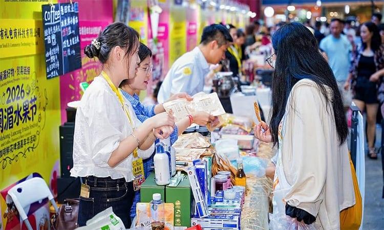 Chinese traders eye on Bangladeshi fruits, farm products at Kunming festival  | Business