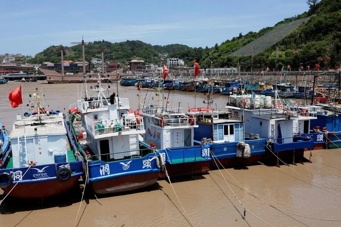 Chinese vessel caught with banned shark fin in Pacific | International