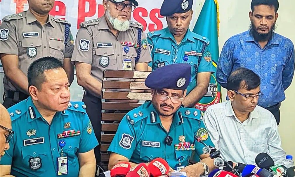 Police plan DNA, dope tests on 2 quadruple murder suspects; autopsy shows no signs of rape | News
