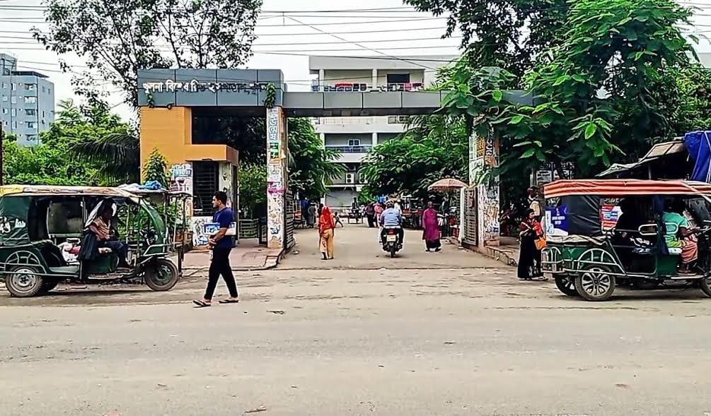 Patients satisfied with improved burn unit services at Khulna Specialized Hospital | Others
