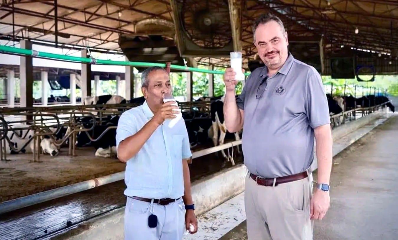 US Ambassador visits cattle farm, oil-press in Rangpur | Others