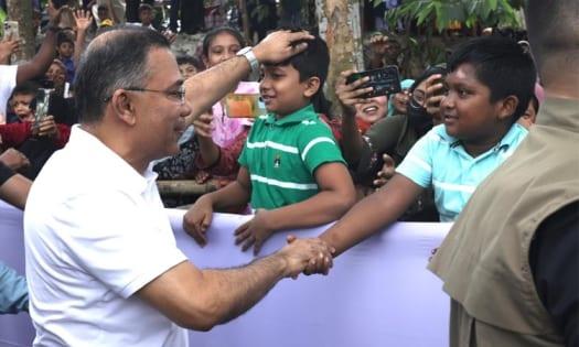 A few seconds, an enduring bond | News Flash
