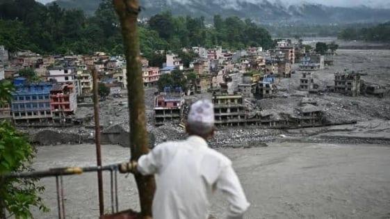Nepal flood death toll rises as rescuers scour tunnels | International