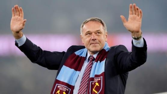 Former West Ham goalkeeper Miklosko dies aged 64 | Sports