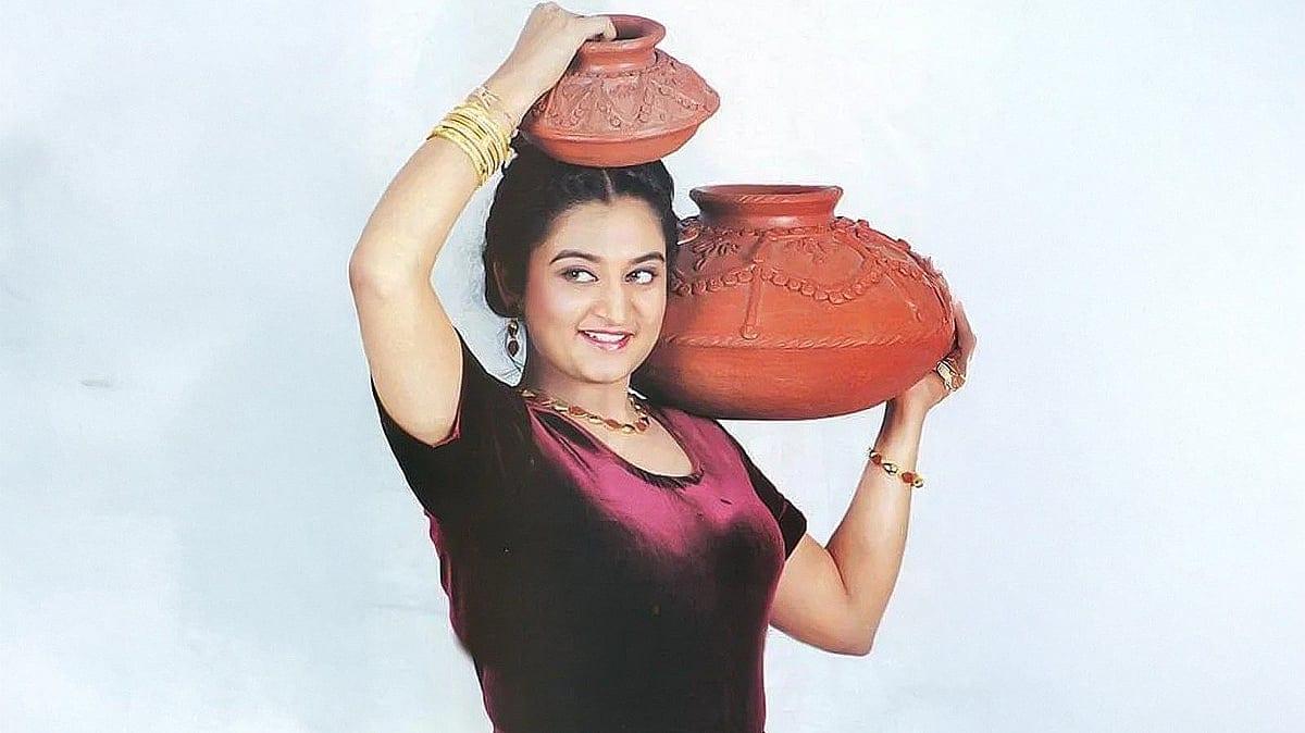 কেঁদে লাভ হয়নি, অন্তরঙ্গ দৃশ্যে অভিনয় করতে বাধ্য হন এই নায়িকা