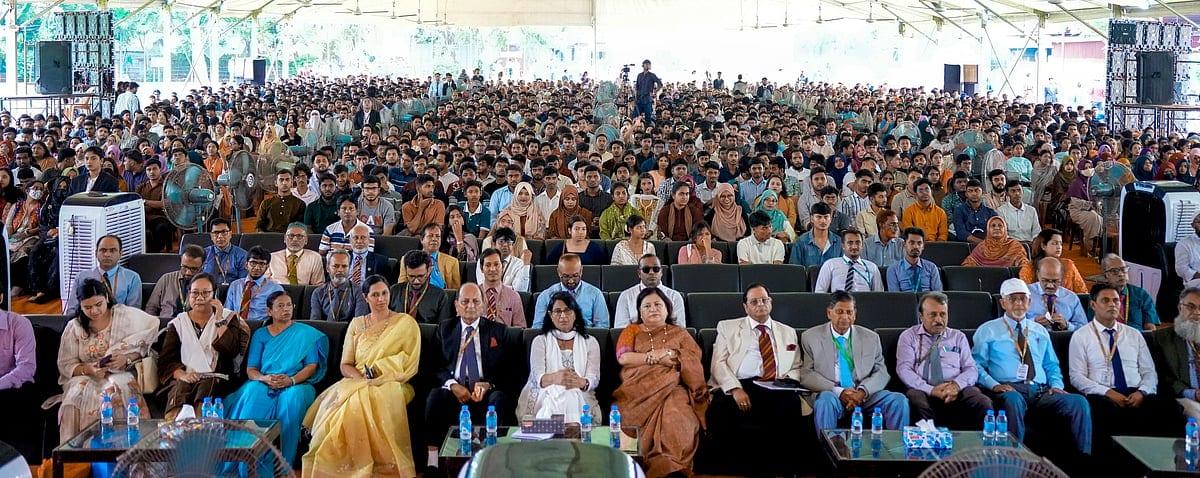 আইইউবিএটির সামার সেমিস্টারের নবীনবরণ