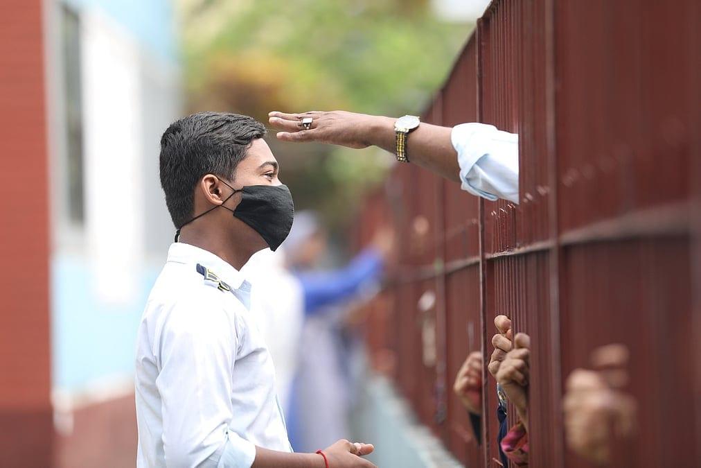 এইচএসসির পরীক্ষাকেন্দ্রে নিয়ে নির্দেশনার চিঠি স্থগিত