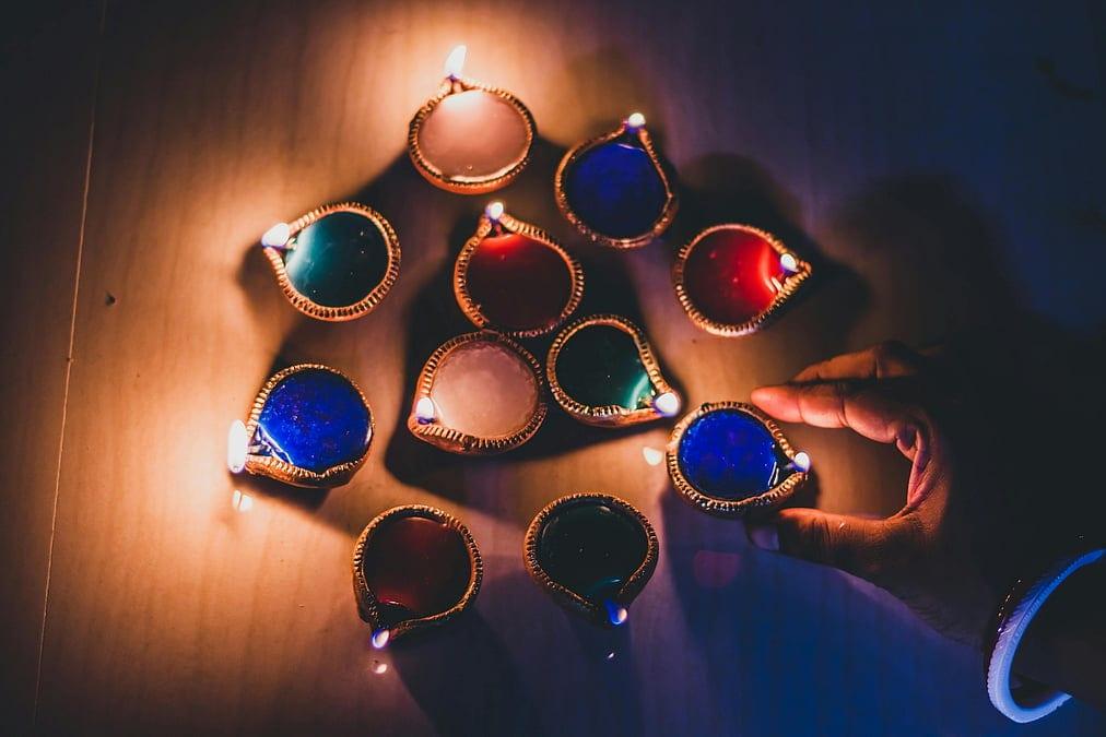 দীপাবলি: অন্ধকারের বিরুদ্ধে আলোর উৎসব