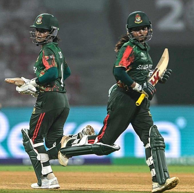 ত্রিদেশীয় সিরিজ হারে শুরু নিগারদের