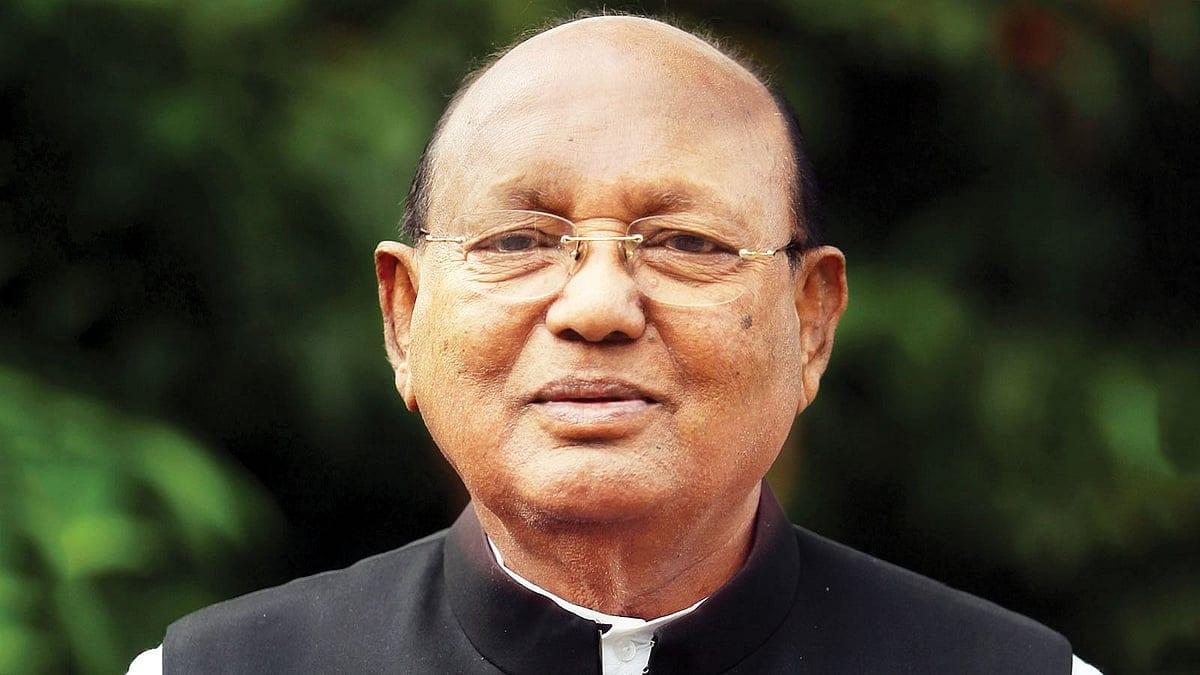 শেষ সময়ে দলে অবহেলিত ছিলেন তিনি