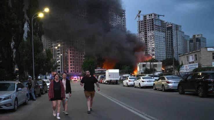 Russian strikes kill 18 in Kyiv region on eve of NATO summit | International