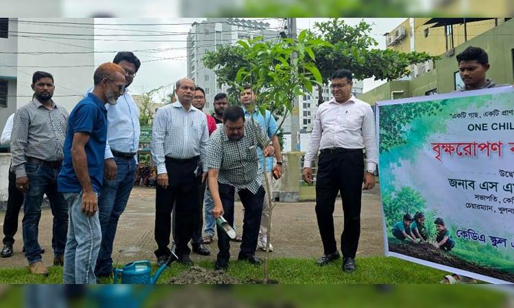 KDA chairman inaugurates tree plantation programme in Khulna | District